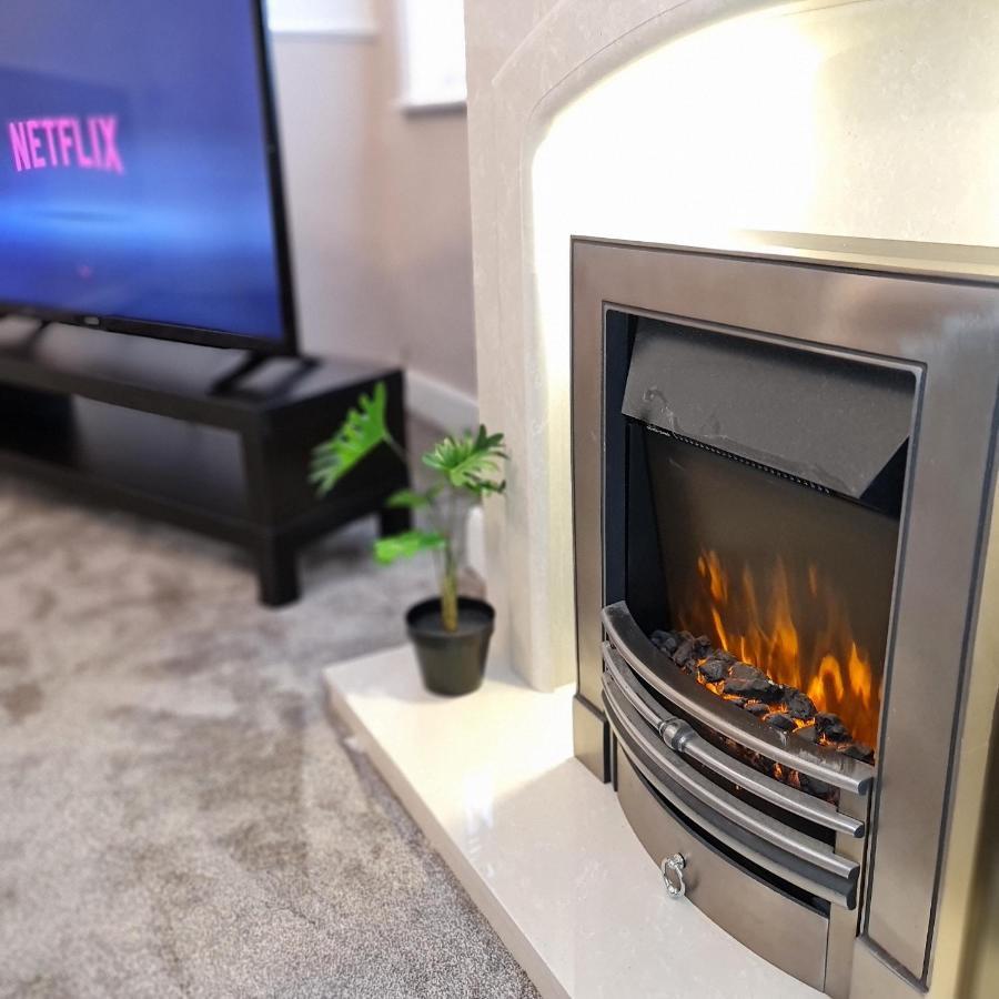 Large 3 Bed Flat, Free Parking Daire Newcastle upon Tyne Dış mekan fotoğraf